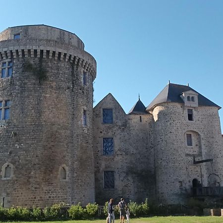 Gite De La Fecleval 6 Personnes Proche Du Puy Dufou Saint-Mesmin  Buitenkant foto